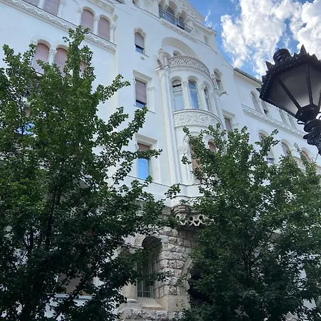 Guest Rest * Budapest