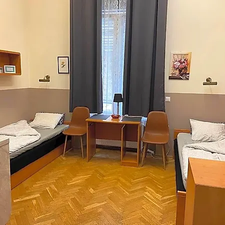 Guest Rest Apartahotel 3*