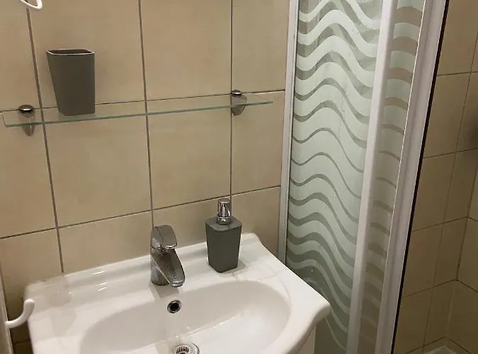 盖斯特瑞斯特一室公寓酒店 3* 布达佩斯